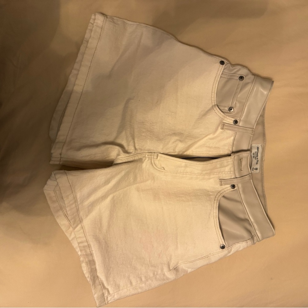Abercrombie & Fitch Women's White Jean Shorts